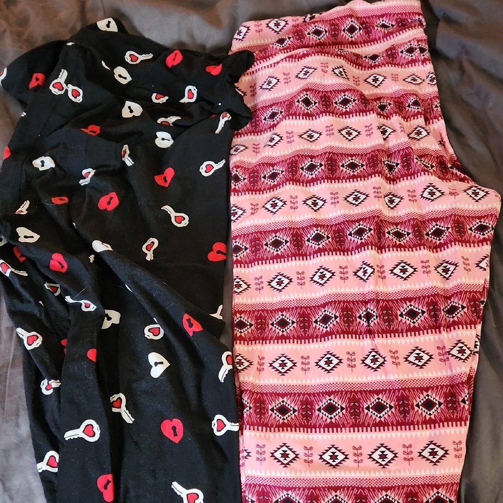 LuLaRoe Black and Pink Leggings Set